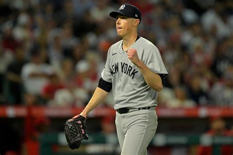Blue Jays @ Yankees .